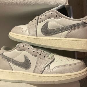 Air Jordan 1 Low OG CYN NW BN